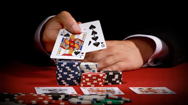 How to Play Poker: Become a Master at PHSwerte